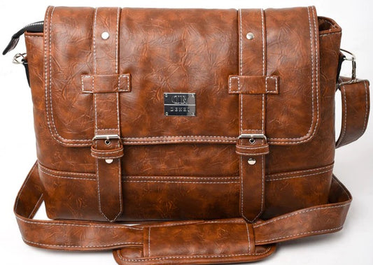 Inside Denri's Mystique Briefcase: A Closer Look at Functionality and Style