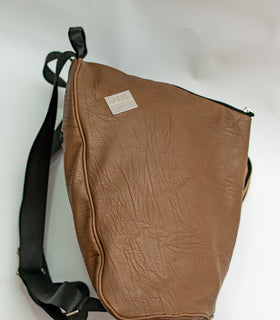 Denri Splash Backpack | Waterproof, Durable, Padded Sleeve & Anti-Theft Zipper
