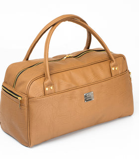 Denri Africa's beige KAZ Travel Bag. Spacious travel duffle, neutral-tone vegan leather bag, ideal for weekend travel and trips.