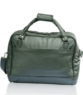 Denri Africa's green Voyage Travel Bag. Stylish vegan-leather duffle, roomy travel luggage, eye-catching green carry bag.