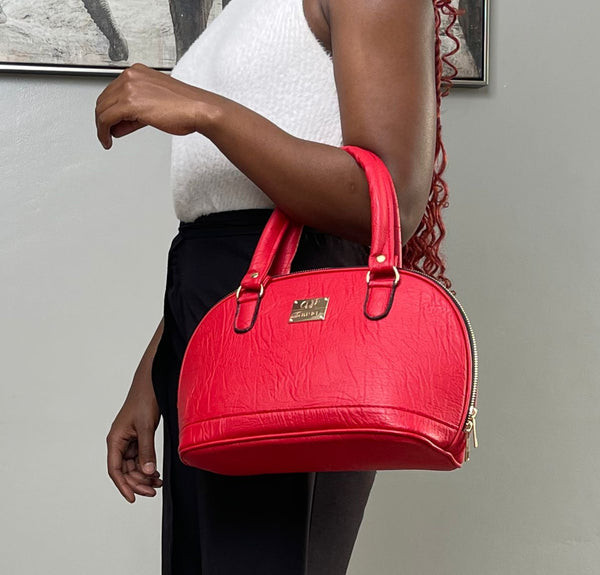 Denri Oval Handbag | Lightweight, Firm Handle, 2 Internal Pockets, Quality Leather